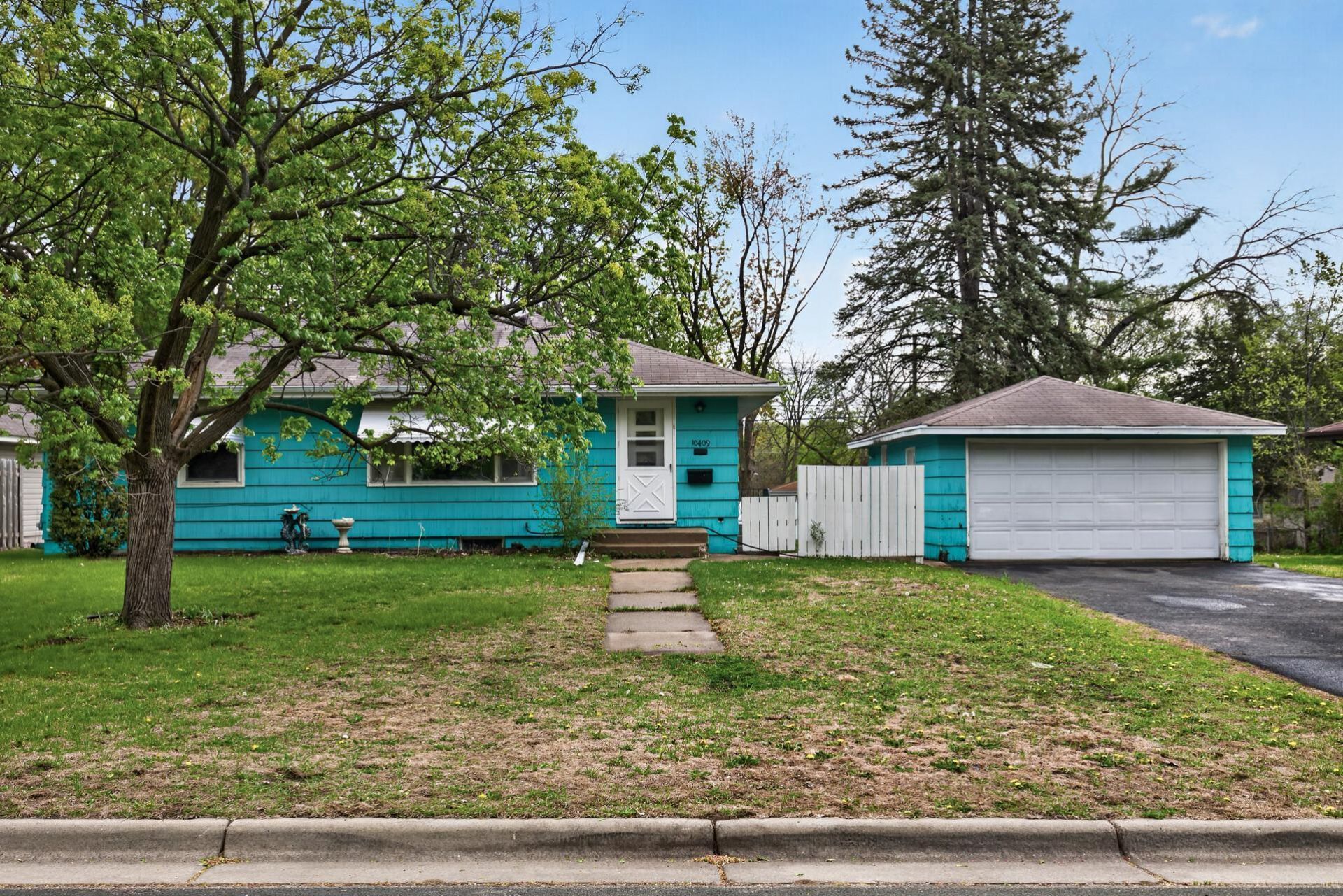10409 Upton Avenue S, Bloomington, MN 55431