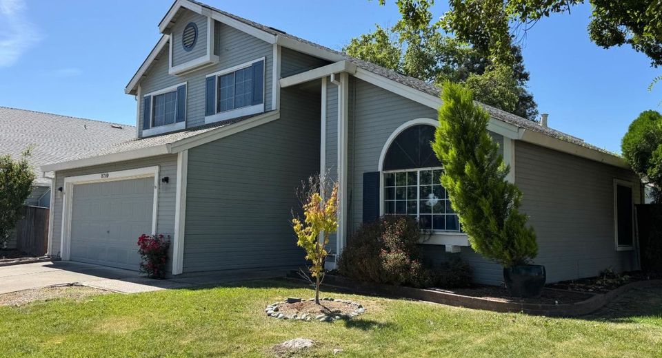 8700 Brittany Park Dr, Sacramento, CA 95828 Photo