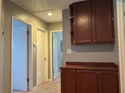 8700 Brittany Park Dr, Sacramento, CA 95828 Photo