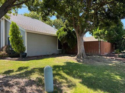 8700 Brittany Park Dr, Sacramento, CA 95828 Photo