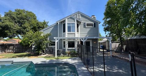 8700 Brittany Park Dr, Sacramento, CA 95828 Photo