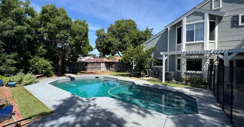 8700 Brittany Park Dr, Sacramento, CA 95828 Photo