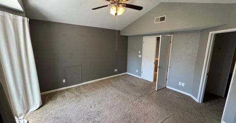 8700 Brittany Park Dr, Sacramento, CA 95828 Photo