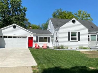 2075 Deering Street, Garden City, MI 48135