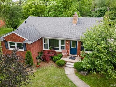 27912 6 Mile Road, Livonia, MI 48152