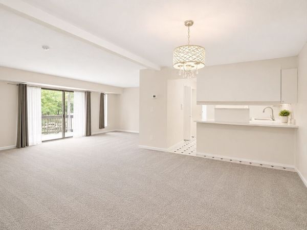 1461 Pawtucket Blvd, Unit 3-5, Lowell, MA 01854