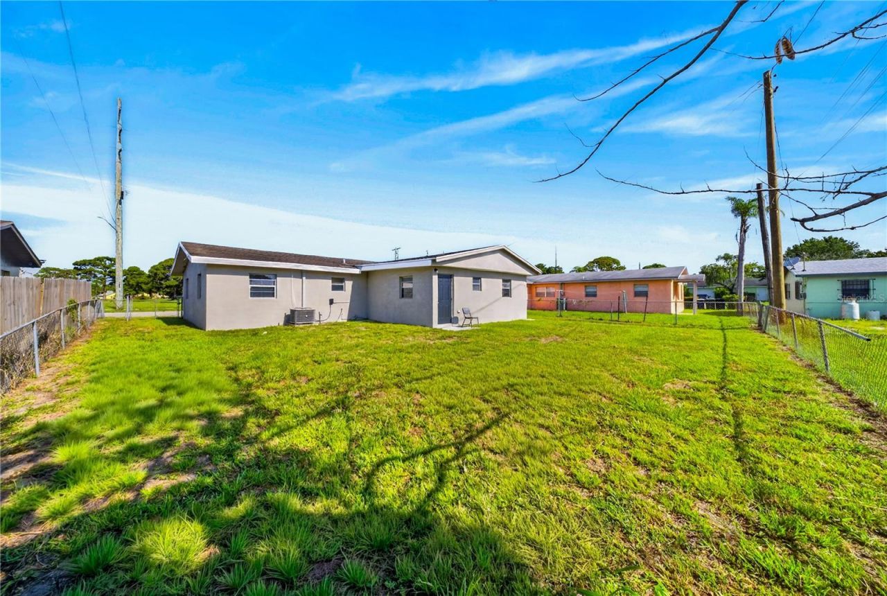 1706 N 29th Street , Fort Pierce, FL 34947 Photo