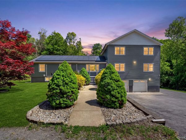 142 Hawleys Corners Road, Highland, NY 12528