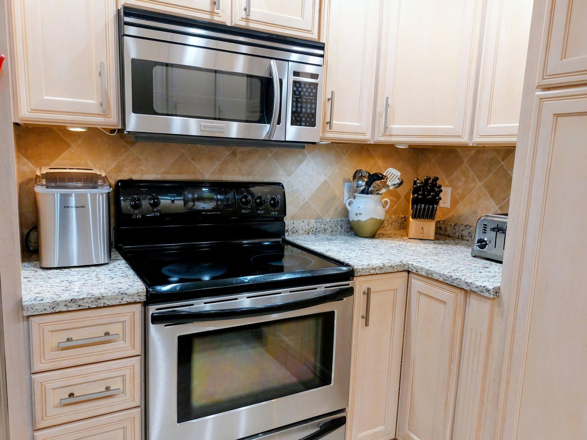 2000 S Ocean Boulevard, Unit Lc, Lauderdale by the Sea, FL 33062 Photo