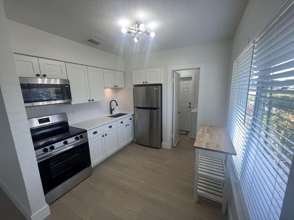 196 NE 28th Street, Boca Raton, FL 33431