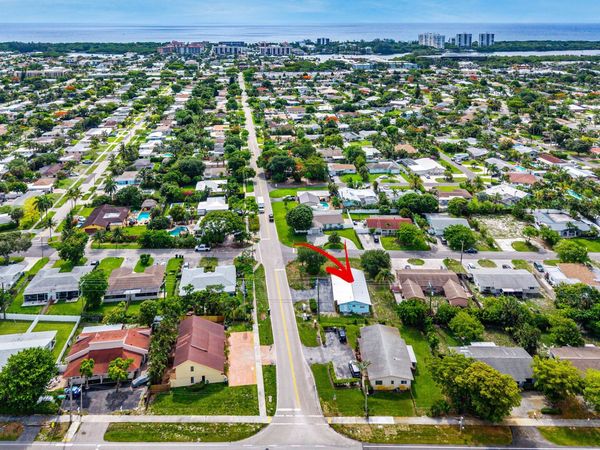 196 NE 28th Street, Boca Raton, FL 33431