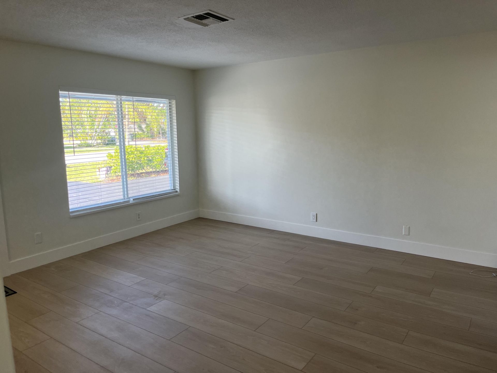 196 NE 28th Street, Boca Raton, FL 33431 Photo