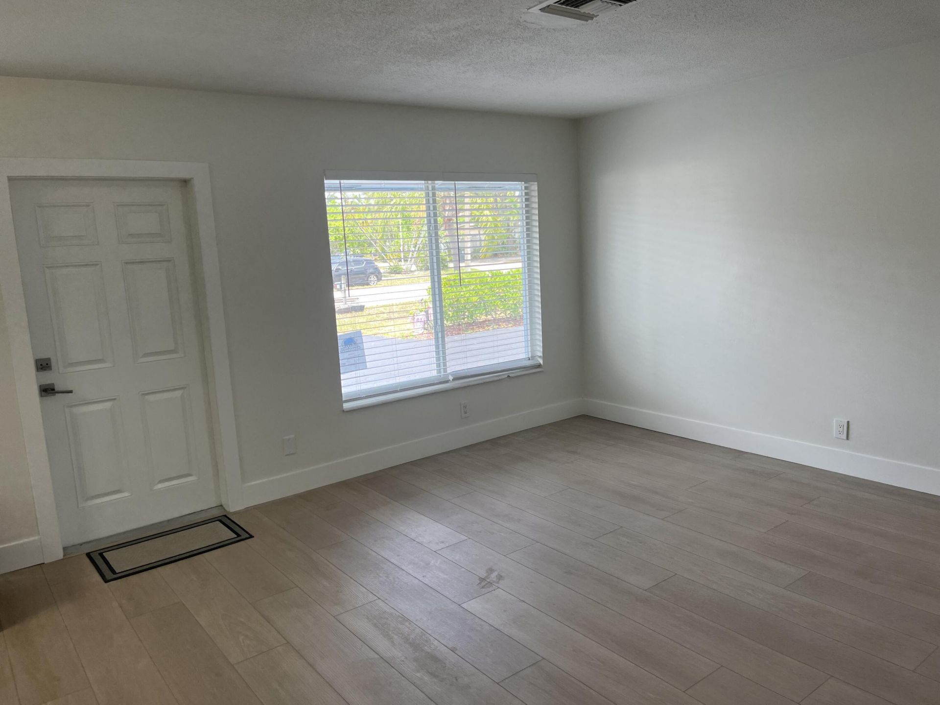 196 NE 28th Street, Boca Raton, FL 33431 Photo