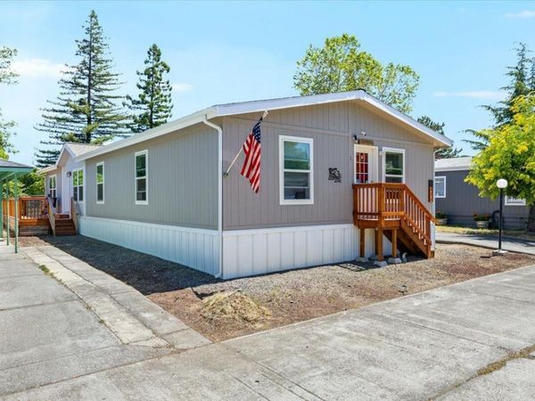 872 Mindy Sue, Medford, OR 97501
