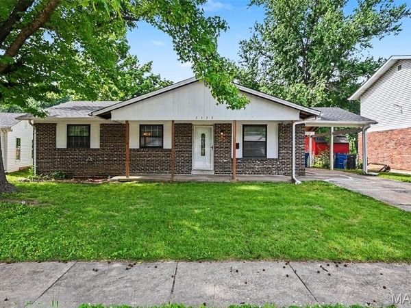2322 Battlefield Drive, Florissant, MO 63031