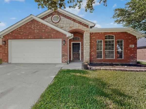 612 Mooney Drive , Saginaw, TX 76179
