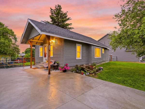 1211 S Fox Rd, Spokane Valley, WA 99206