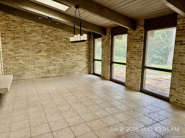 3727 TWISTED OAKS DR, San Antonio, TX 78217