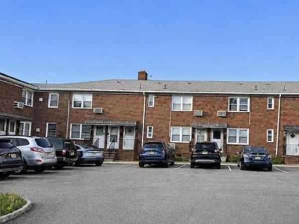 1400 70Th St, North Bergen, NJ 07047