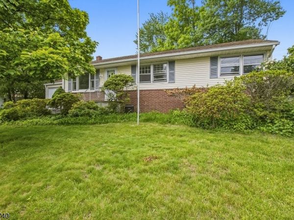 138 Wortendyke Ave, Emerson, NJ 07630