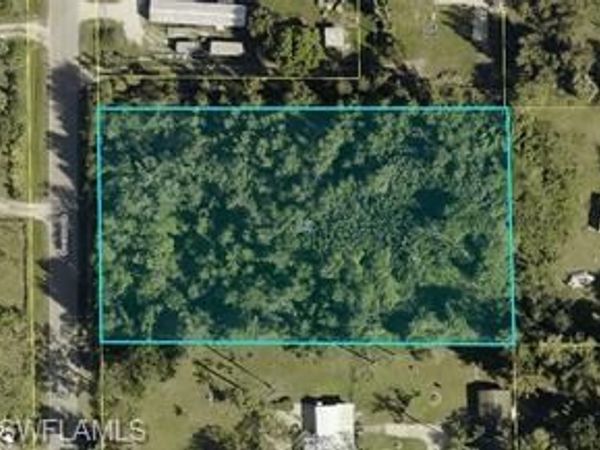 7979 Bogart DR, NORTH FORT MYERS, FL 33917