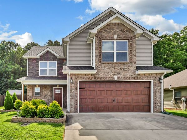 1177 Gentry Dr , Clarksville, TN 37043