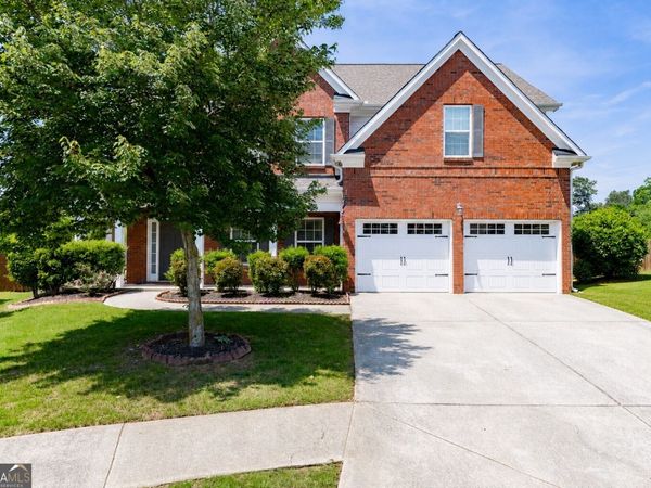 820 Sapphire Lane, Sugar Hill, GA 30518