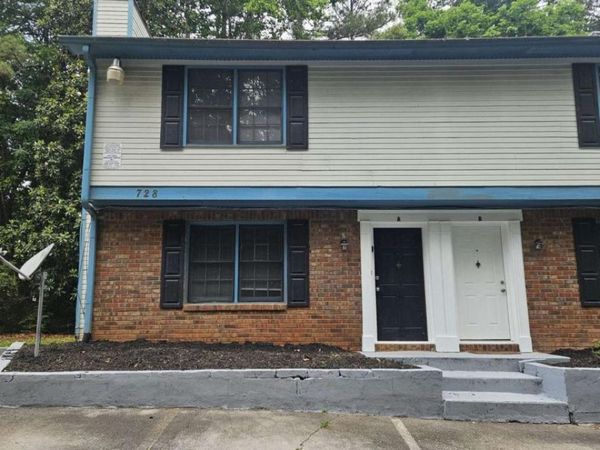 728 Burnt Creek Drive NW, Unit B, Lilburn, GA 30047