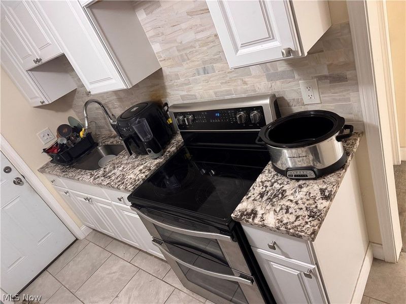 2233 W 98th, Cleveland, OH 44102 Photo 19