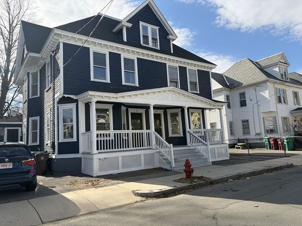 27 Burtt Street, Unit 1, Lowell, MA 01851
