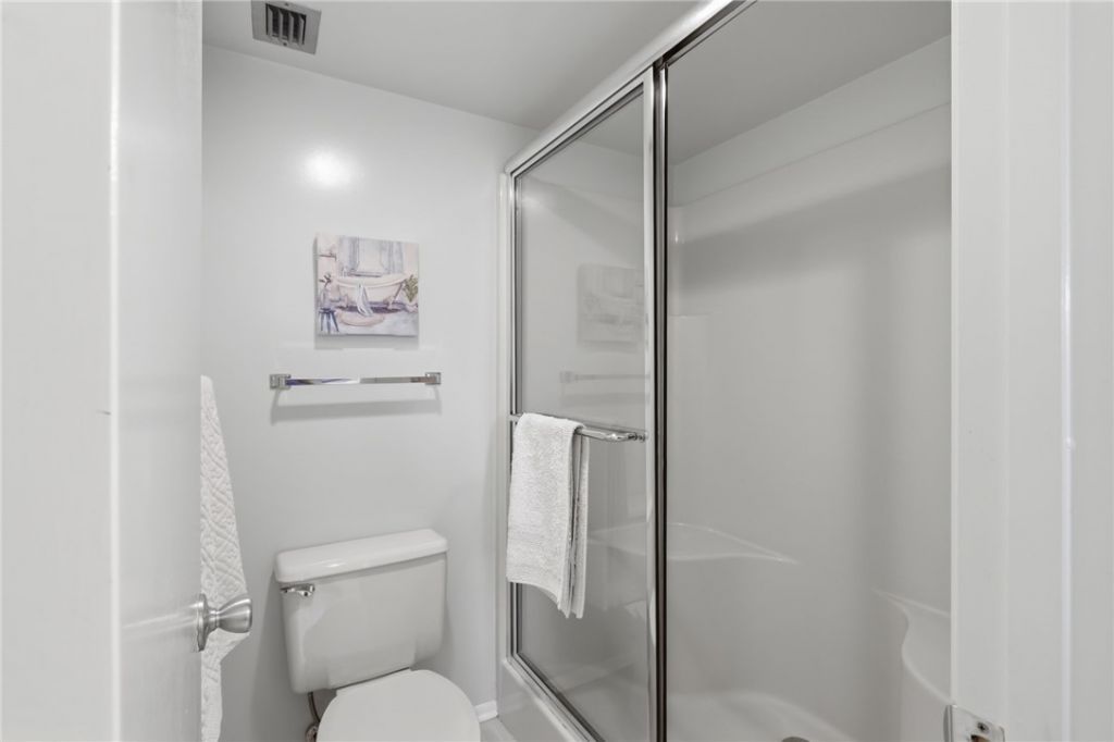 29 Plantation Drive, Unit 202, Vero Beach, FL 32966 Photo