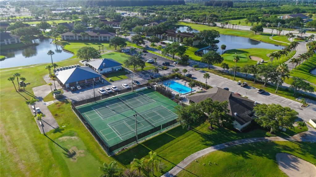 29 Plantation Drive, Unit 202, Vero Beach, FL 32966 Photo