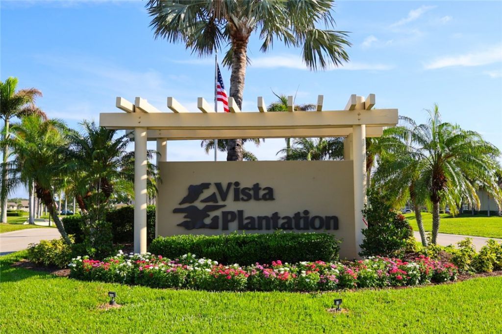 29 Plantation Drive, Unit 202, Vero Beach, FL 32966 Photo