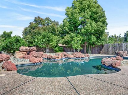 5016 Olive Oak Way, Carmichael, CA 95608 Photo