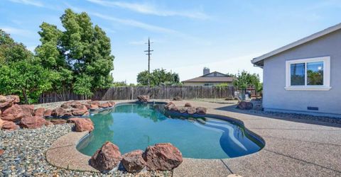 5016 Olive Oak Way, Carmichael, CA 95608 Photo