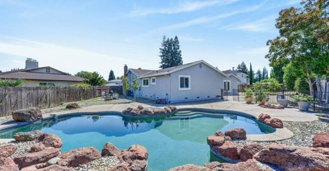 5016 Olive Oak Way, Carmichael, CA 95608 Photo