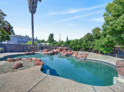 5016 Olive Oak Way, Carmichael, CA 95608 Photo