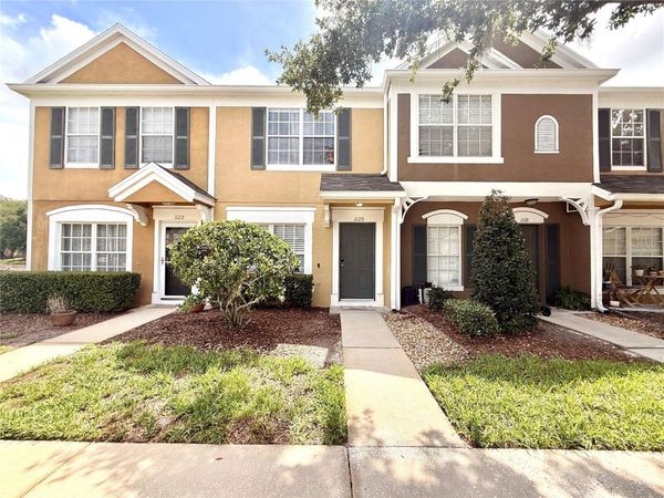 1120 KENNEWICK CT , WESLEY CHAPEL, FL 33543