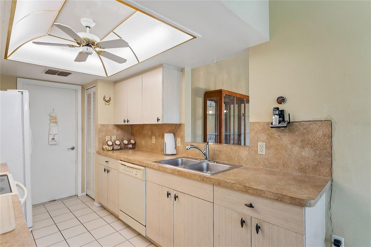 4812 S Sheffield Drive, Unit 5, New Port Richey, FL 34655 Photo
