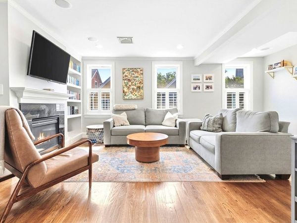 77 Green St, Unit 2, Boston, MA 02129