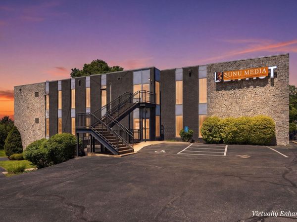 1240 E Main Street , Springfield, OH 45503