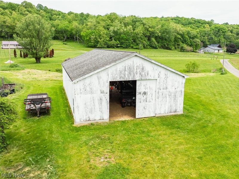 6587 Barkley Road, Uhrichsville, OH 44683 Photo 7