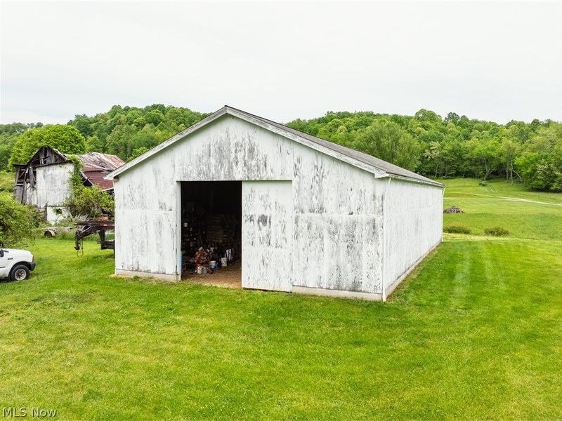 6587 Barkley Rd Road, Uhrichsville, OH 44683 Photo 8