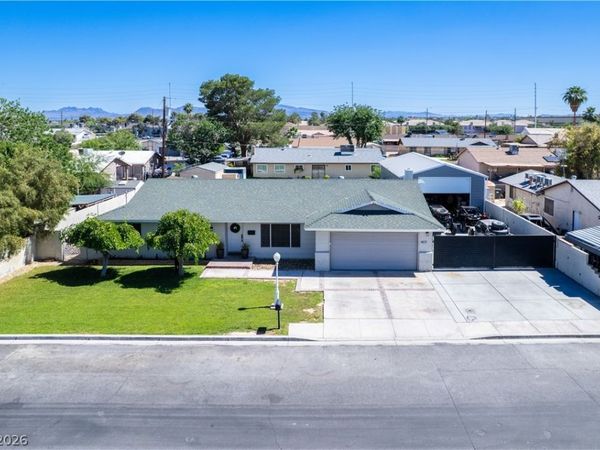 4571 E Cleveland Avenue, Las Vegas, NV 89104