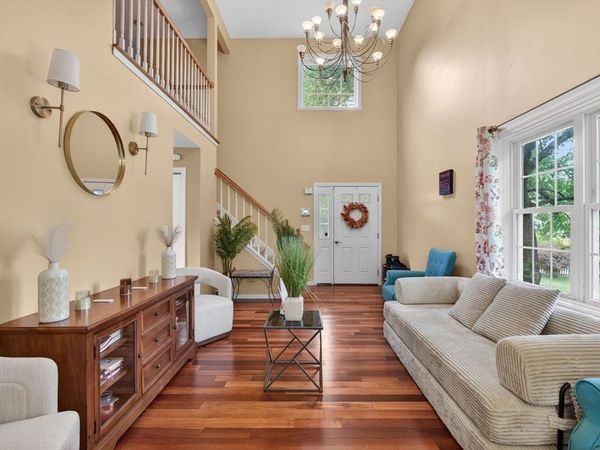 16A Burghardt St, Worcester, MA 01604