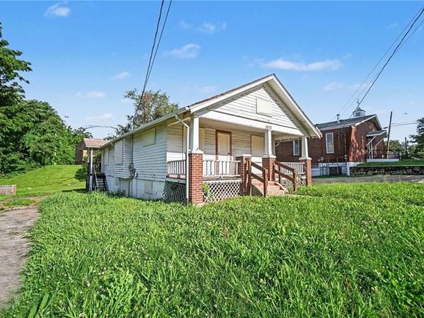 3070 N 33 Street, Kansas City, KS 66104