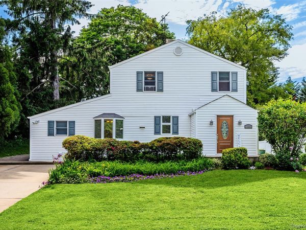 103 Cherrytree Lane, Roslyn Heights, NY 11577