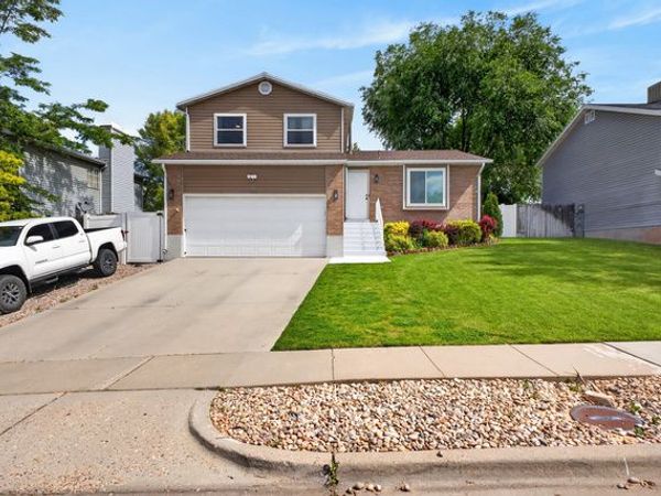 990 W 2600 N, Layton, UT 84041