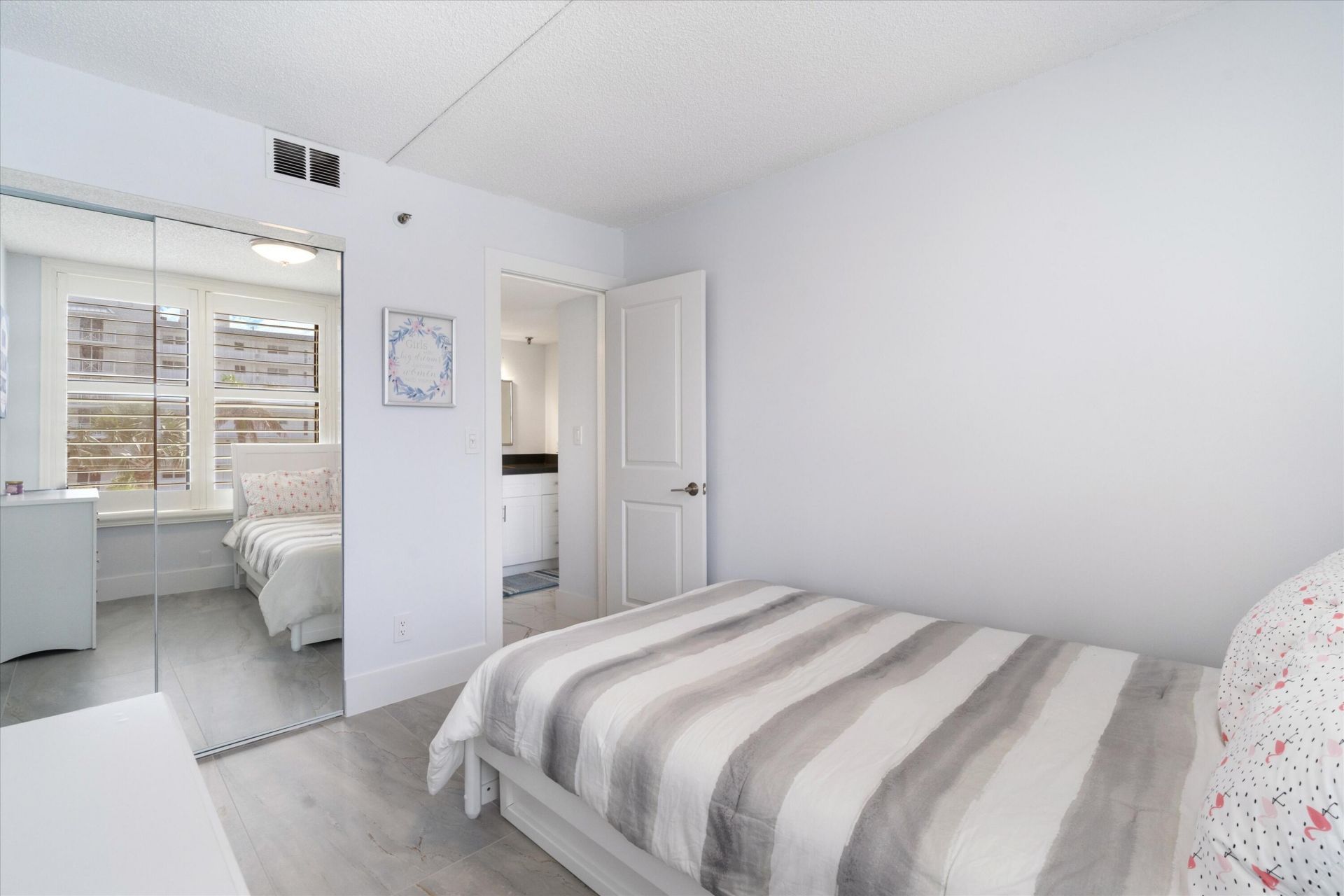 3115 S Ocean Boulevard, Unit 302, Highland Beach, FL 33487 Photo