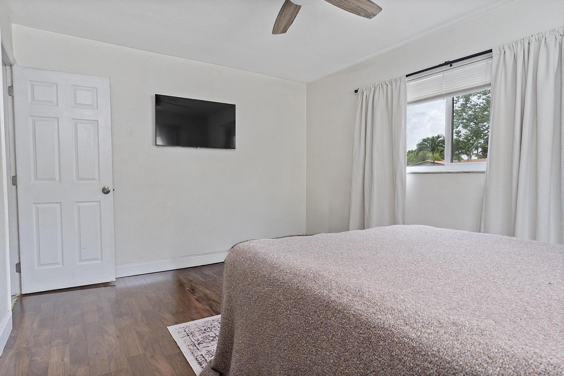 10476 NW 3rd Street, Plantation, FL 33324 Photo